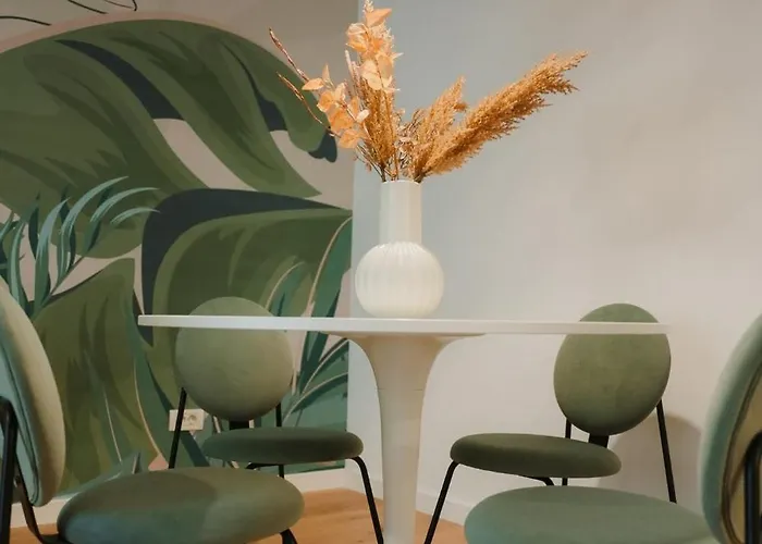 Exigent Plaza Chill Spot * ブカレスト